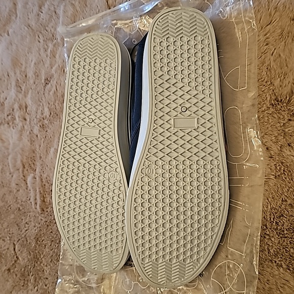 BNWT Blue Canvas Slip-On Shoes - Picture 3 of 6